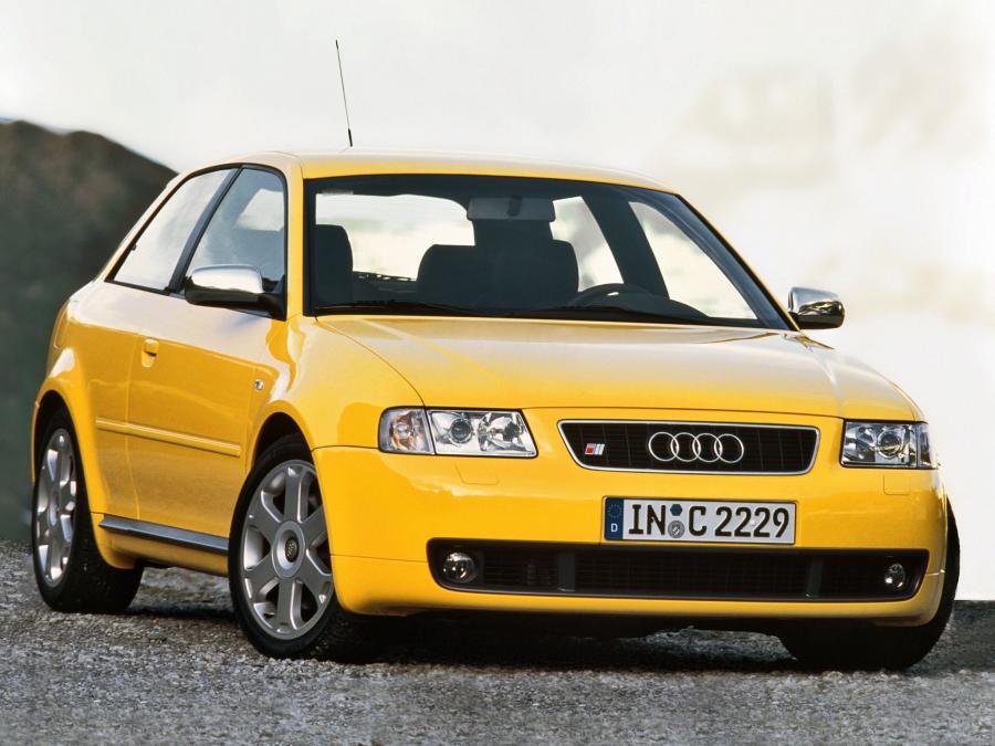  Audi S3 (8L) 2001 года  (фото 7 из 18)